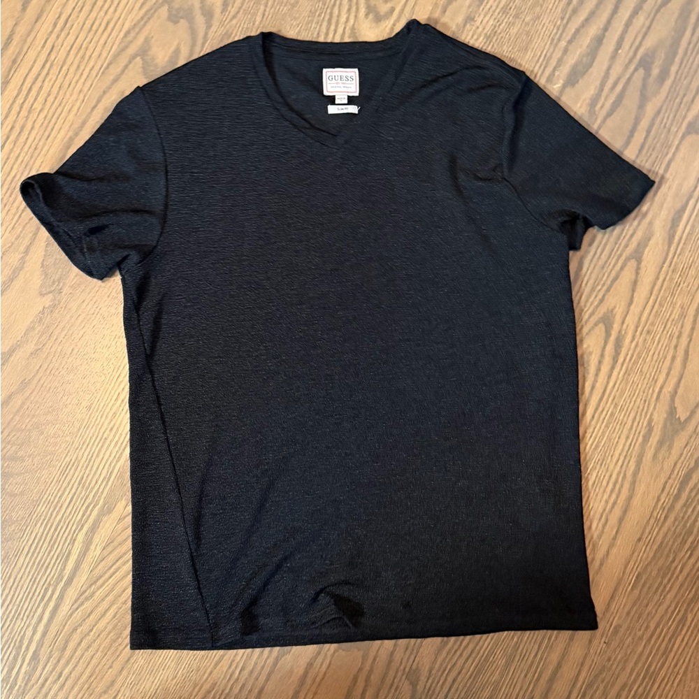 GUESS Women's Black Short Sleeve Tee